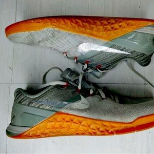 Lightly use Nike metcon size 11.5